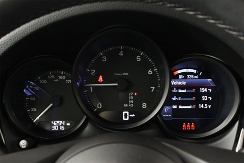 Certified 2025 Porsche Macan image 16