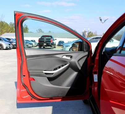 Used 2012 Ford Focus SE image 24