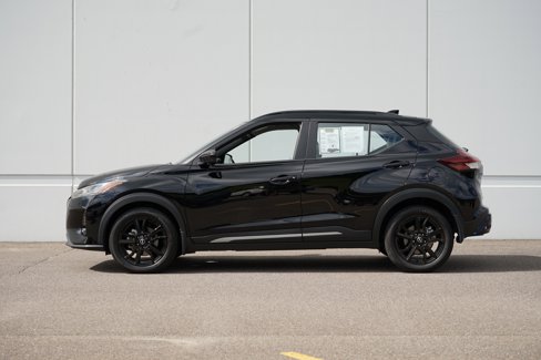 Used 2023 Nissan Kicks SR w/ SR Premium Package image 6