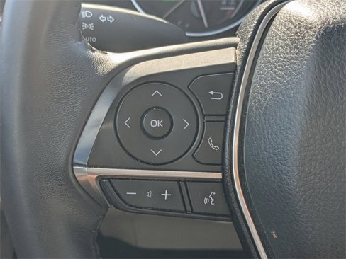 Used 2020 Toyota Camry XLE image 22