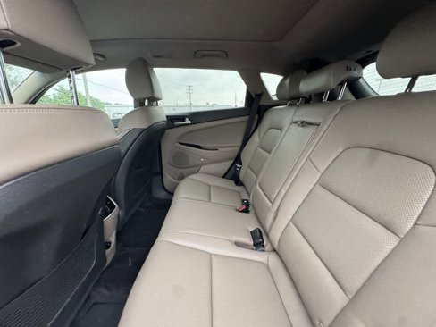 Used 2019 Hyundai Tucson Ultimate w/ Cargo Package image 38