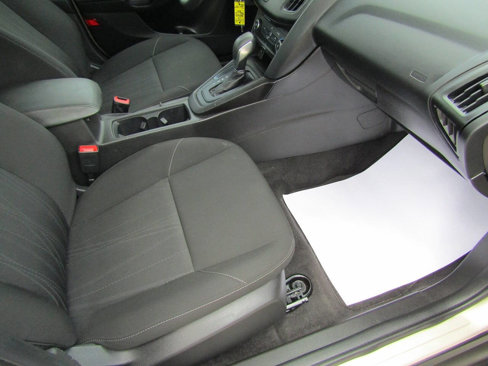 Used 2017 Ford Focus SE image 18