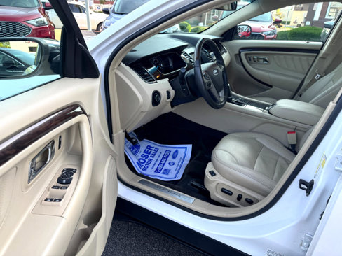 Used 2013 Ford Taurus Limited image 10