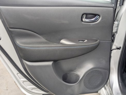 Certified 2024 Nissan Leaf S image 24