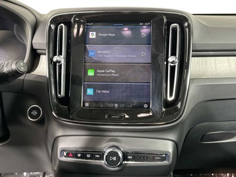 Certified 2025 Volvo XC40 B5 Plus image 13