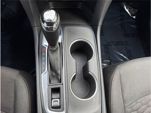 Used 2018 Chevrolet Equinox LT image 18