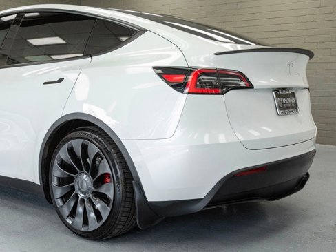 Used 2020 Tesla Model Y Performance image 37