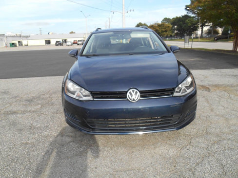 Used 2016 Volkswagen Golf S image 9