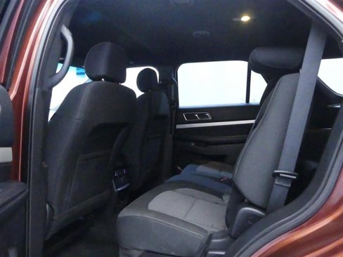 Used 2016 Ford Explorer XLT image 20