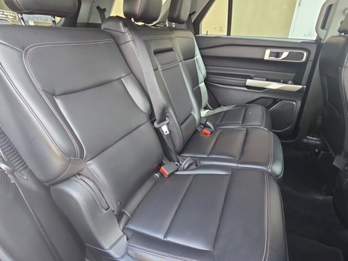 Used 2023 Ford Explorer XLT w/ Equipment Group 202A image 33