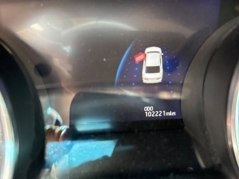 Used 2018 Toyota Camry image 9