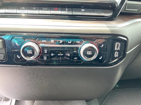 Certified 2025 GMC Sierra 1500 SLT image 23