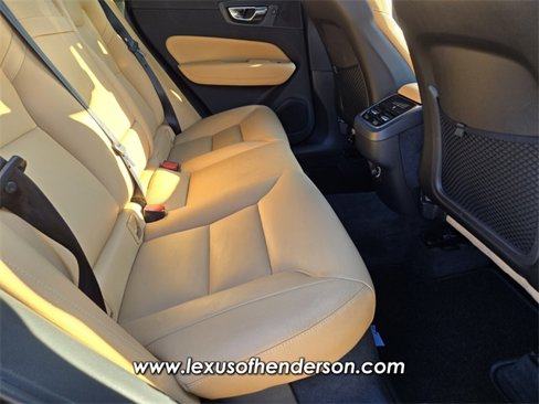 Used 2019 Volvo XC60 T6 Inscription image 17