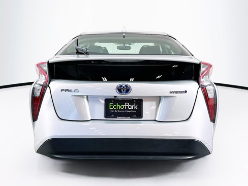 Used 2016 Toyota Prius Four image 7
