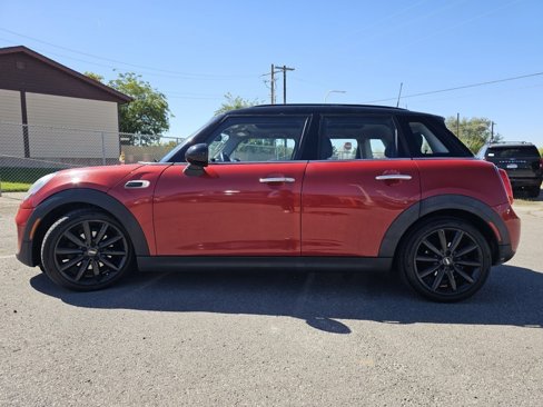 Used 2016 MINI Cooper 4-Door Hardtop image 19
