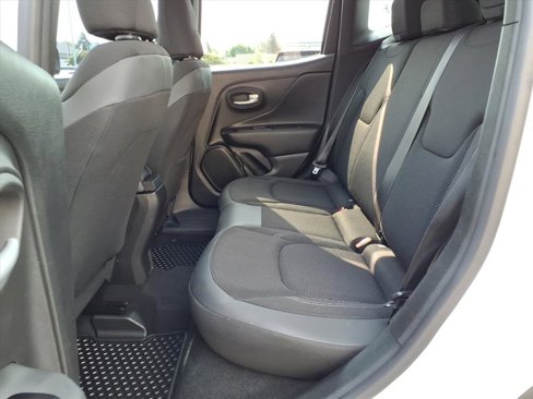 Used 2023 Jeep Renegade Altitude image 12