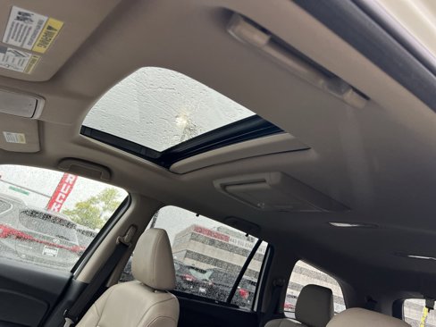 Used 2016 Honda Pilot Touring image 24
