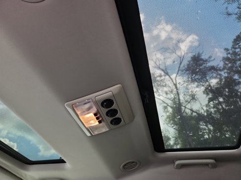 Used 2015 Land Rover LR4 HSE image 27