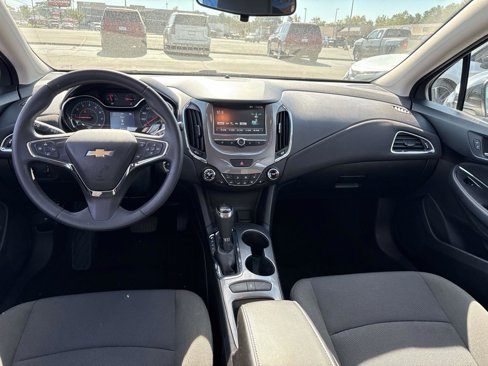Used 2017 Chevrolet Cruze LT w/ Convenience Package image 7