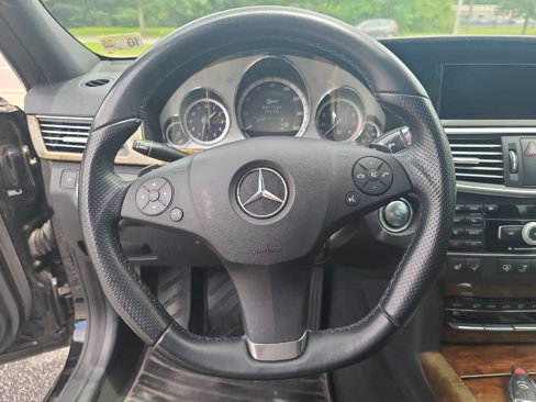Used 2011 Mercedes-Benz E 550 Sedan image 15