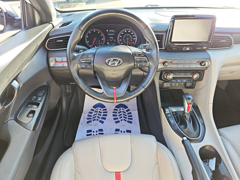 Used 2020 Hyundai Veloster Turbo Ultimate image 11