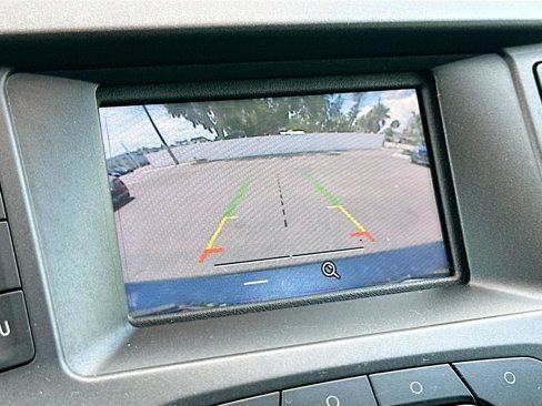 Used 2017 Ford Edge SE image 13