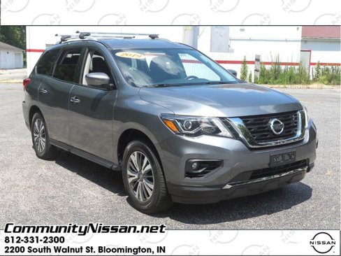 Used 2019 Nissan Pathfinder SV image 1