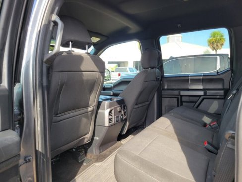 Used 2018 Ford F150 XLT w/ Equipment Group 302A Luxury image 26