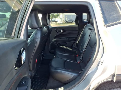 Used 2023 Jeep Compass Trailhawk image 7