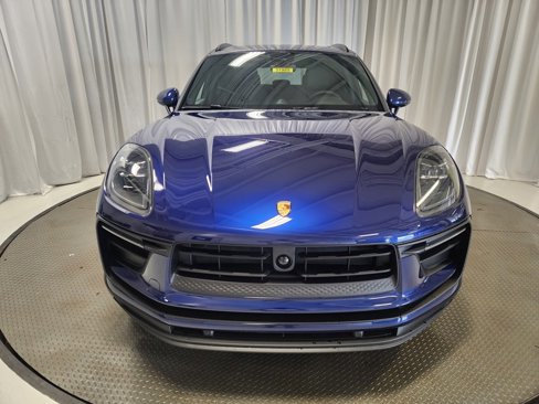 New 2025 Porsche Macan image 30