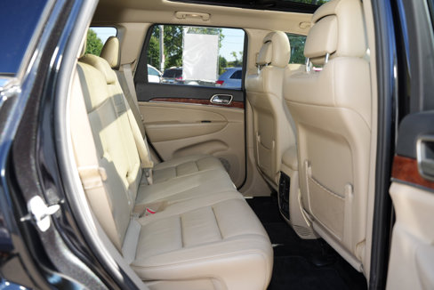 Used 2012 Jeep Grand Cherokee Limited image 20