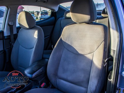 Used 2016 Hyundai Elantra SE image 17