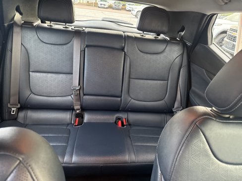 Used 2023 Chevrolet Bolt EUV LT w/ Convenience Package image 27