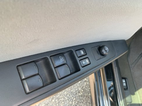 Used 2010 Nissan Sentra 2.0 SR image 13
