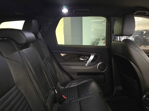 Used 2020 Land Rover Discovery Sport S image 12