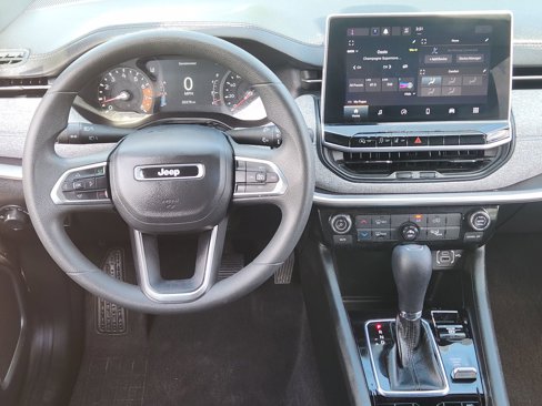 Used 2023 Jeep Compass Sport image 31