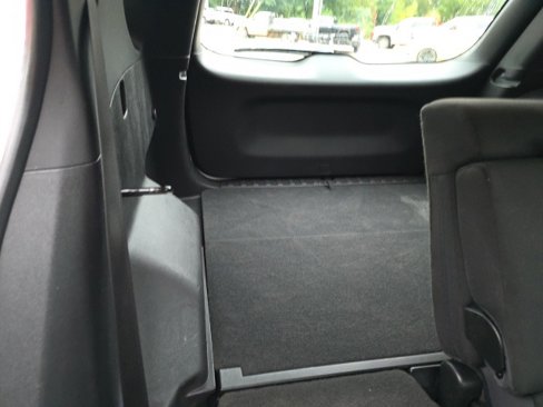 Used 2020 Chevrolet Equinox LS image 29