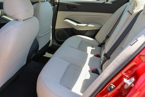 Used 2025 Nissan Altima 2.5 SV image 12