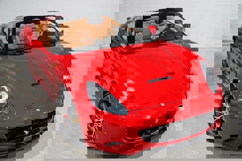 Used 2010 Ferrari California image 27