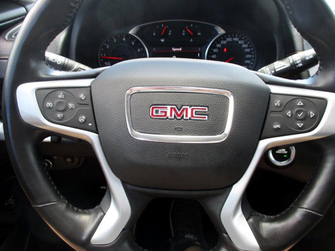 Used 2021 GMC Terrain SLT image 2