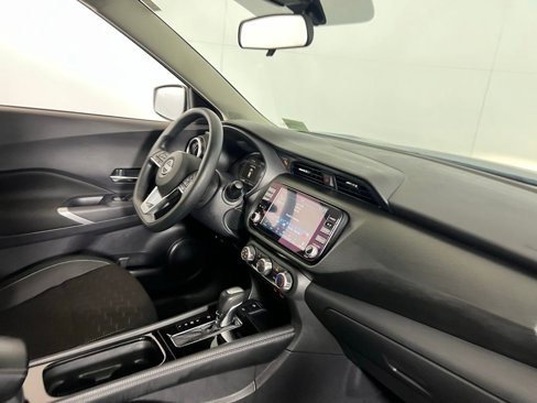 Used 2024 Nissan Kicks SV image 35