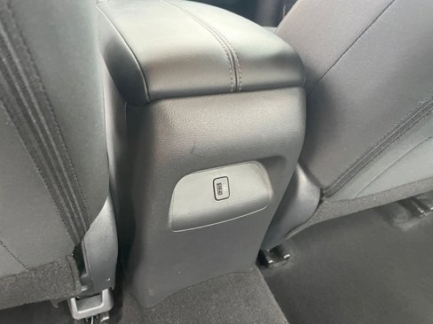 Used 2024 Nissan Sentra SV image 24