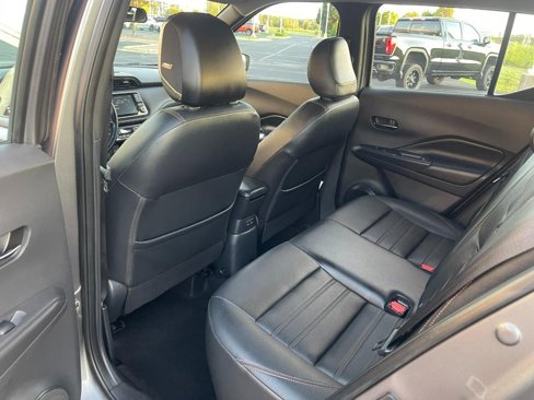 Used 2019 Nissan Kicks SR w/ SR Premium Package image 13