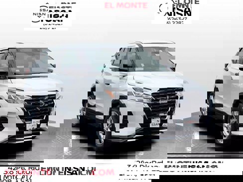 New 2025 Nissan Kicks Play S image 1