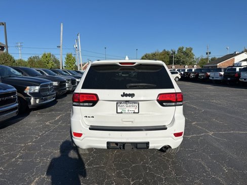 Used 2018 Jeep Grand Cherokee Altitude image 6