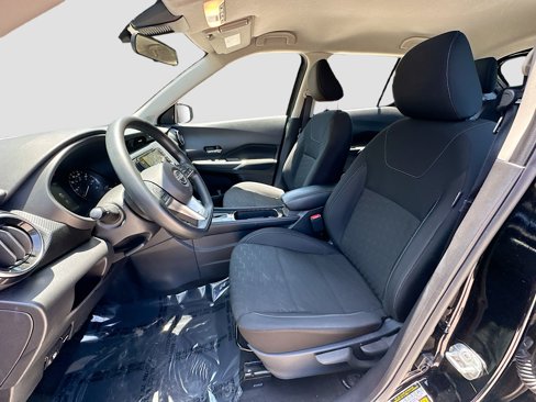 Certified 2023 Nissan Kicks SV image 18