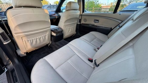 Used 2006 BMW 750Li image 18
