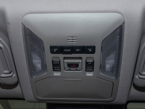Used 2022 Toyota RAV4 XLE image 15
