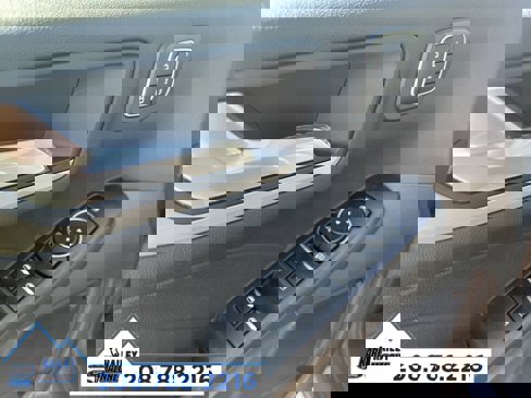 New 2024 Ford Escape SE w/ PHEV Premium Package image 33