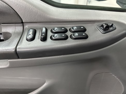 Used 2004 Ford F350 XLT image 20